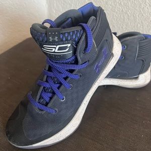 Curry 3Zero purple Youth size 5